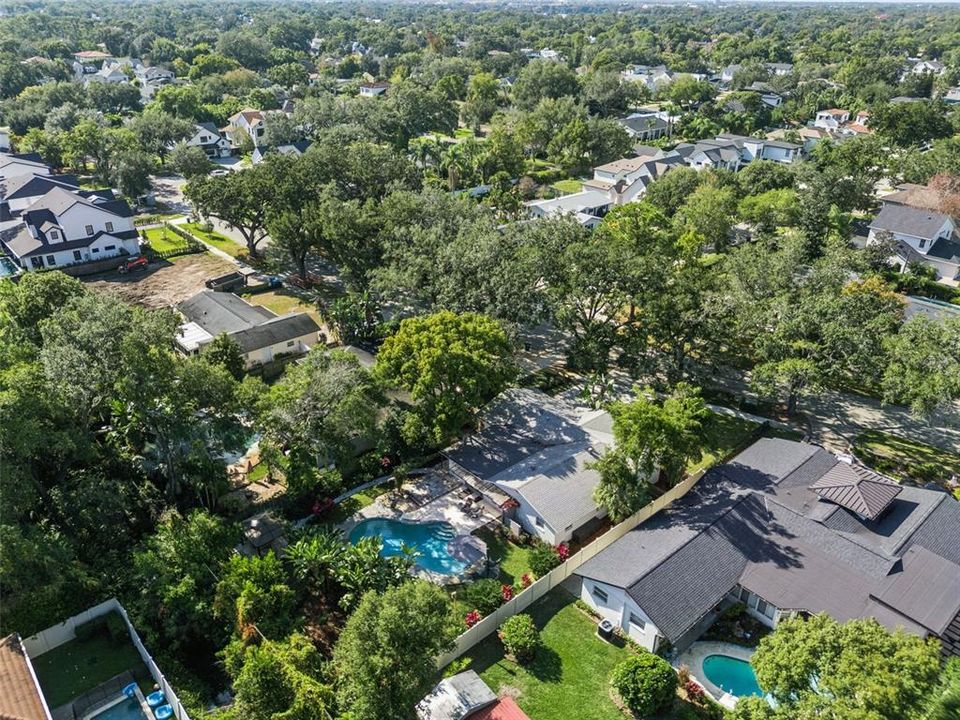 Activo con contrato: $895,000 (3 camas, 3 baños, 1808 Pies cuadrados)