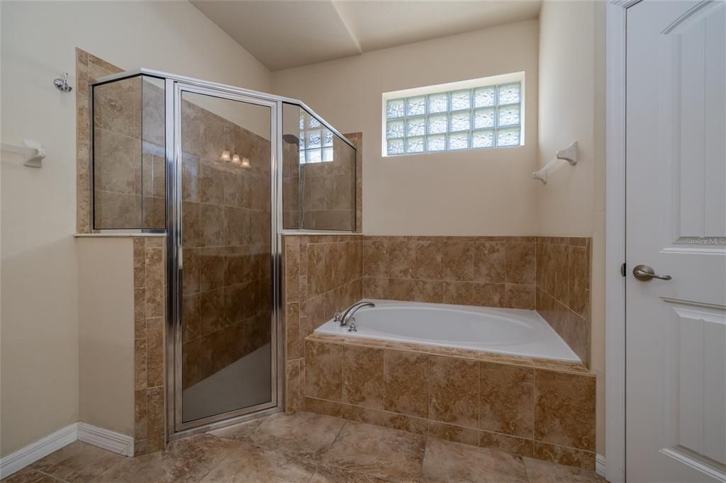 En Venta: $428,000 (3 camas, 2 baños, 1741 Pies cuadrados)