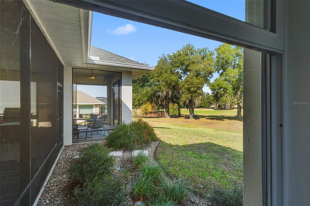 For Sale: $599,000 (4 beds, 3 baths, 2532 Square Feet)