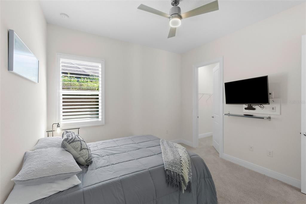 For Sale: $599,000 (4 beds, 3 baths, 2532 Square Feet)