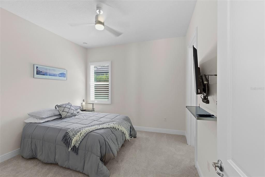 For Sale: $599,000 (4 beds, 3 baths, 2532 Square Feet)