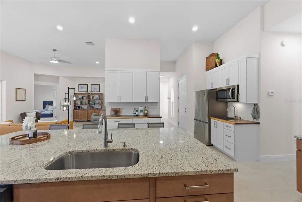 For Sale: $599,000 (4 beds, 3 baths, 2532 Square Feet)