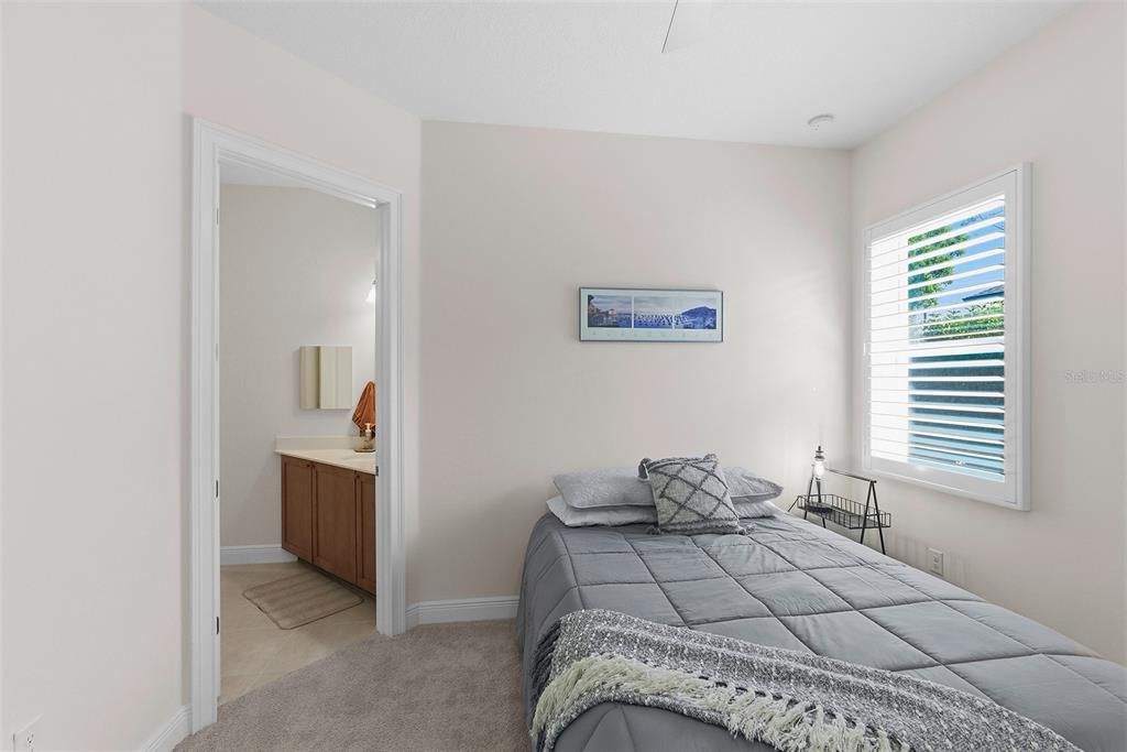 For Sale: $599,000 (4 beds, 3 baths, 2532 Square Feet)