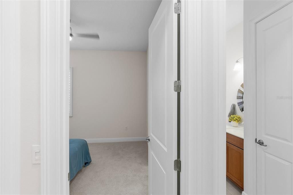 For Sale: $599,000 (4 beds, 3 baths, 2532 Square Feet)