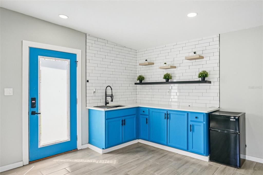 待售: $474,900 (3 贝兹, 0 浴室, 1772 平方英尺)