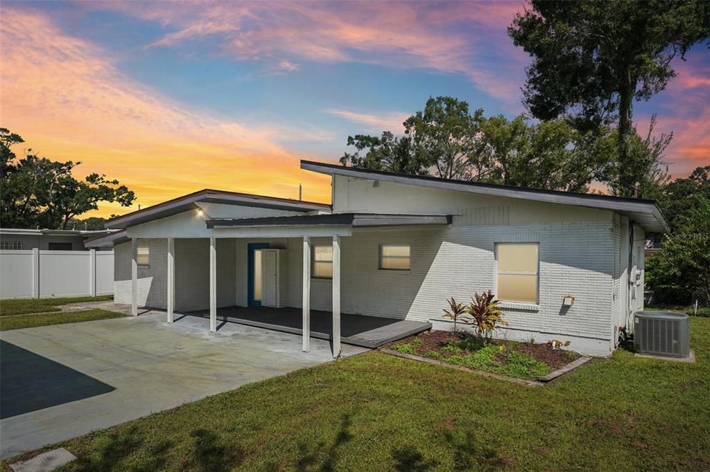 待售: $474,900 (3 贝兹, 0 浴室, 1772 平方英尺)