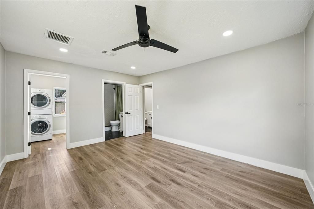 待售: $474,900 (3 贝兹, 0 浴室, 1772 平方英尺)