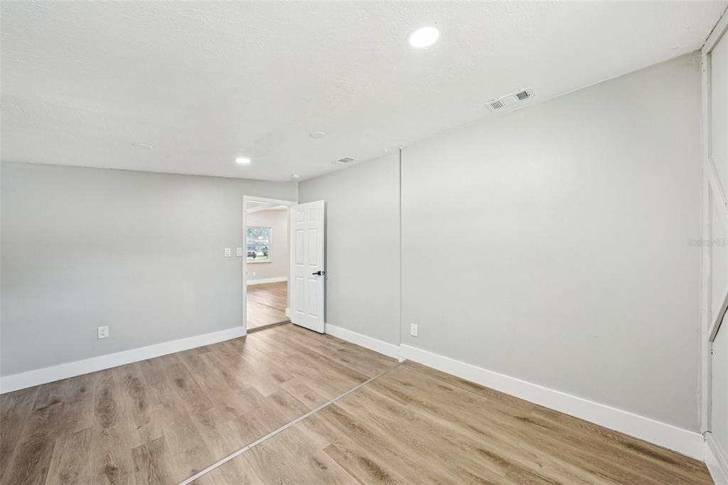 待售: $474,900 (3 贝兹, 0 浴室, 1772 平方英尺)