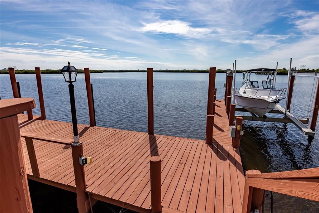 На продажу: $1,250,000 (4 спален, 4 ванн, 3834 Квадратных фут)