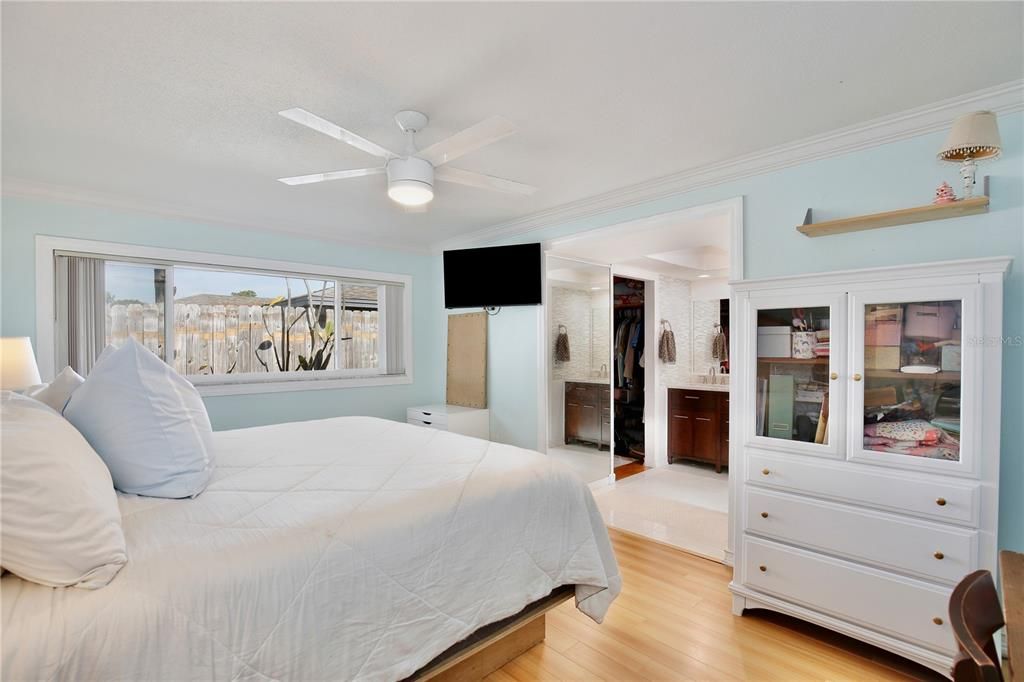 For Sale: $430,000 (3 beds, 2 baths, 1671 Square Feet)