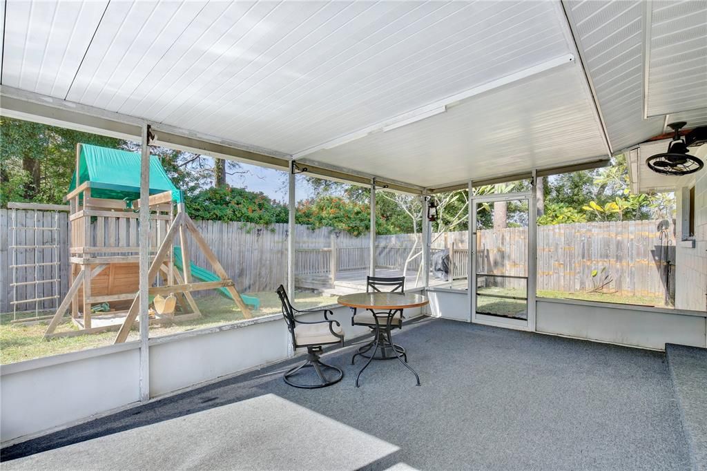 For Sale: $430,000 (3 beds, 2 baths, 1671 Square Feet)