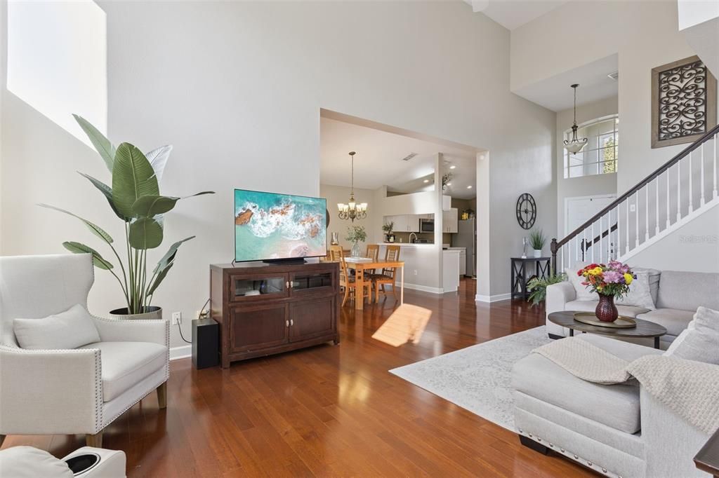 En Venta: $495,000 (3 camas, 2 baños, 2056 Pies cuadrados)