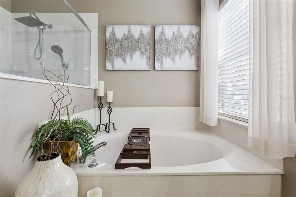 En Venta: $495,000 (3 camas, 2 baños, 2056 Pies cuadrados)