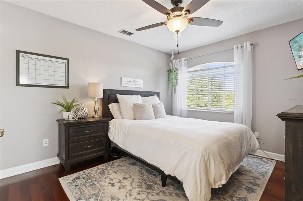 En Venta: $495,000 (3 camas, 2 baños, 2056 Pies cuadrados)