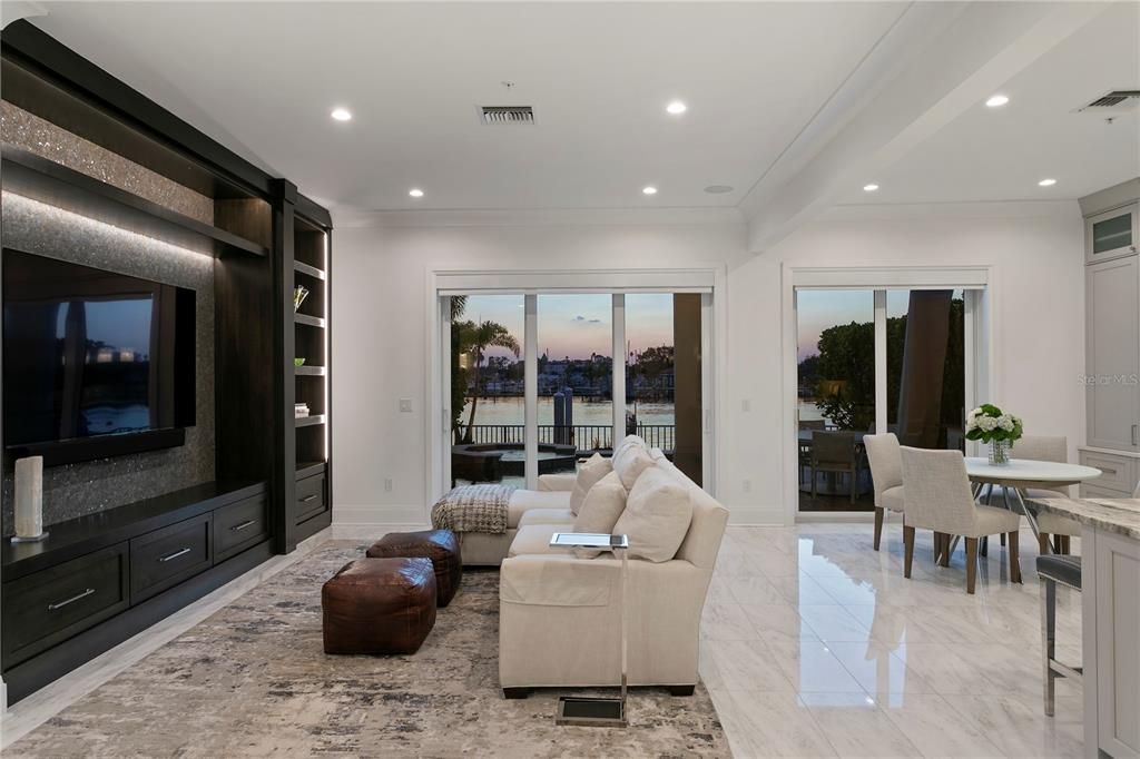 Active With Contract: $4,700,000 (4 beds, 4 baths, 4523 Square Feet)