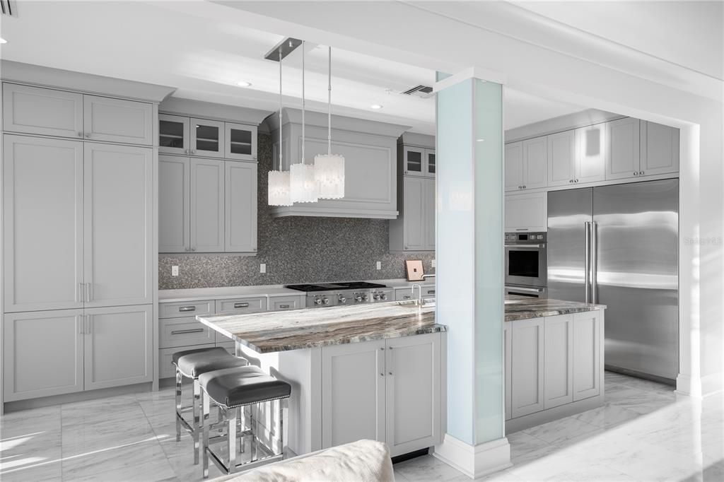 Active With Contract: $4,700,000 (4 beds, 4 baths, 4523 Square Feet)