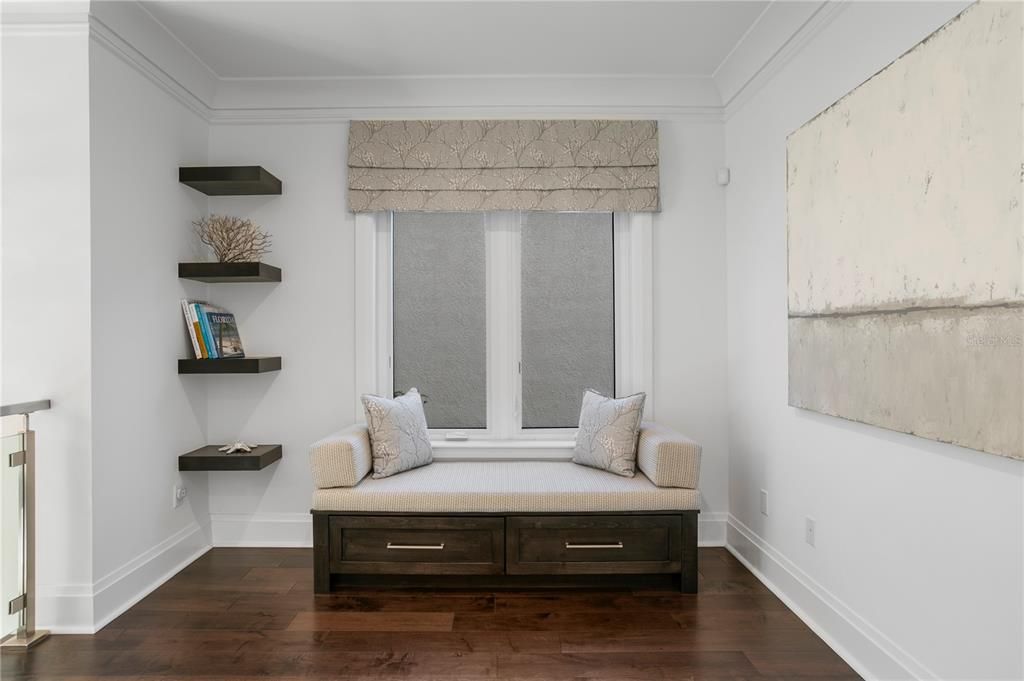 Active With Contract: $4,700,000 (4 beds, 4 baths, 4523 Square Feet)