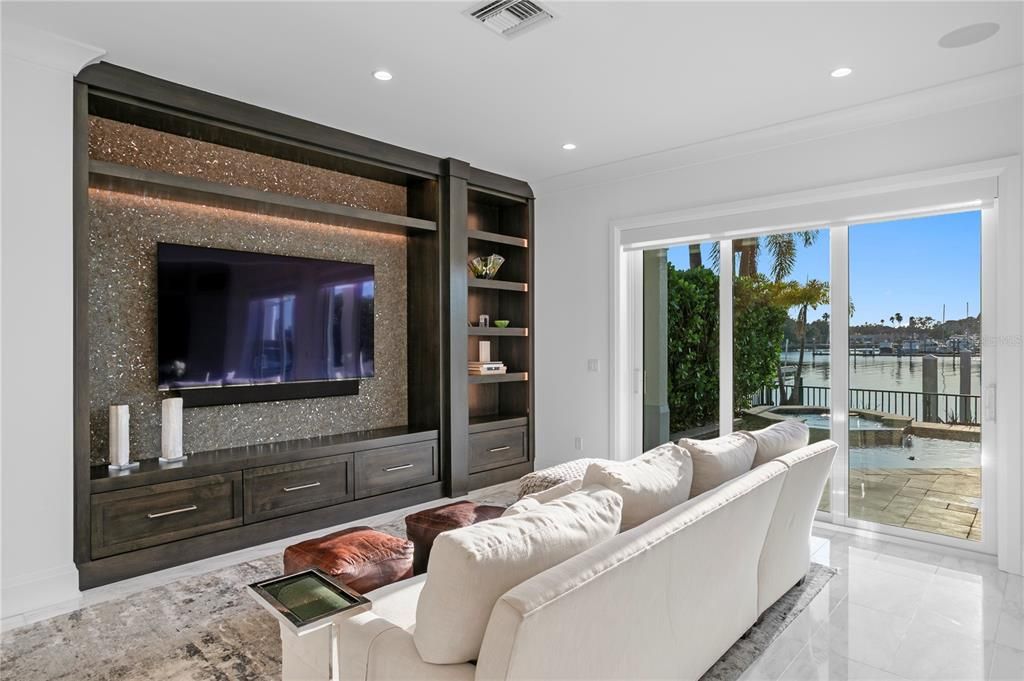 Active With Contract: $4,700,000 (4 beds, 4 baths, 4523 Square Feet)