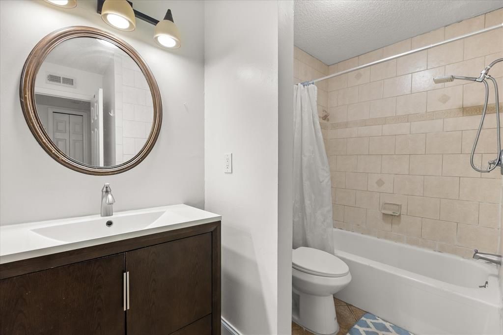 For Rent: $1,615 (2 beds, 2 baths, 1002 Square Feet)