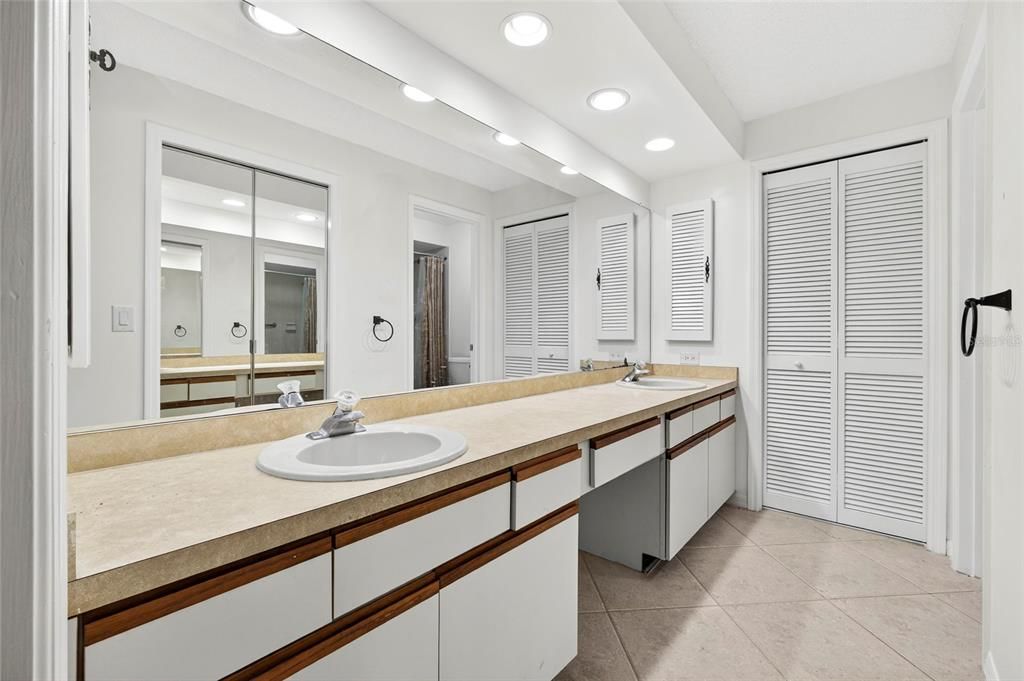 En Venta: $329,900 (3 camas, 2 baños, 1520 Pies cuadrados)