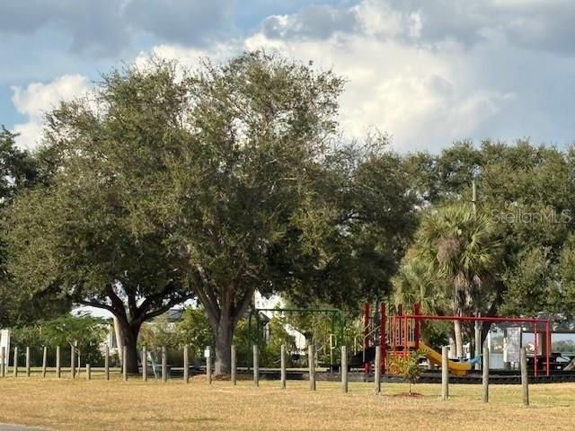 En Venta: $18,700 (0.23 acres)