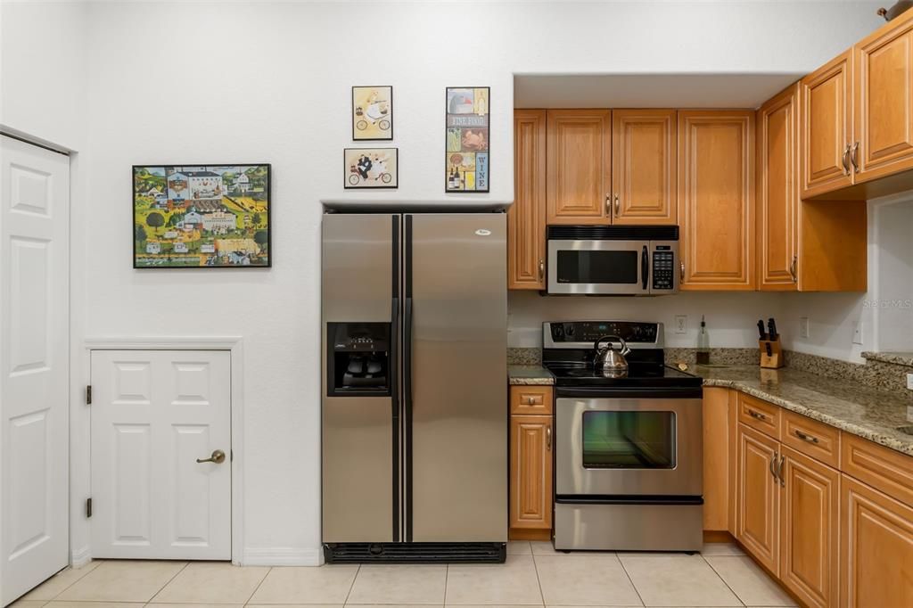 En Venta: $300,000 (2 camas, 2 baños, 1410 Pies cuadrados)