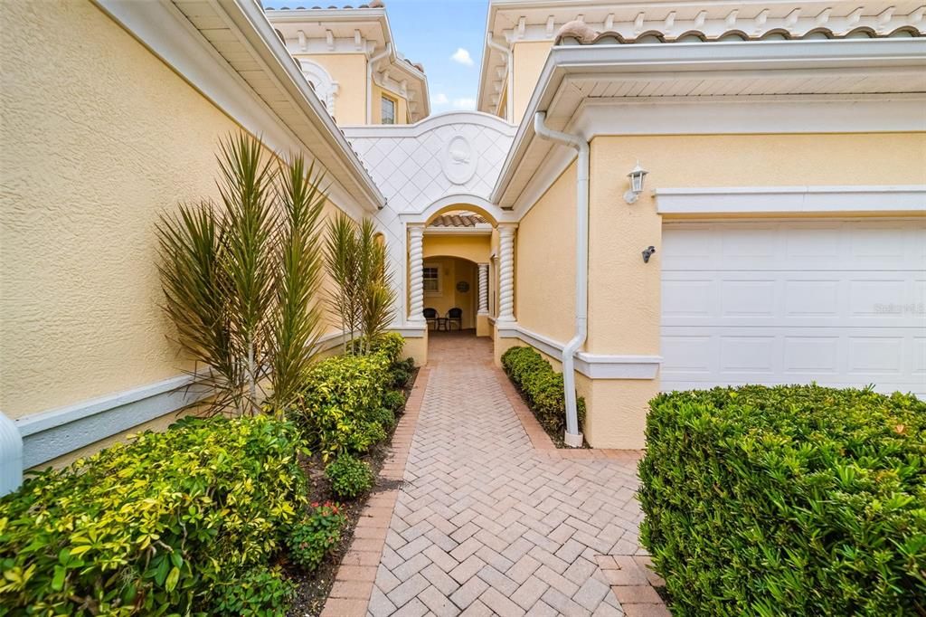 En Venta: $300,000 (2 camas, 2 baños, 1410 Pies cuadrados)