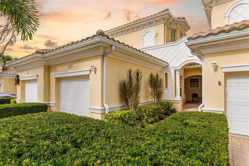 En Venta: $300,000 (2 camas, 2 baños, 1410 Pies cuadrados)