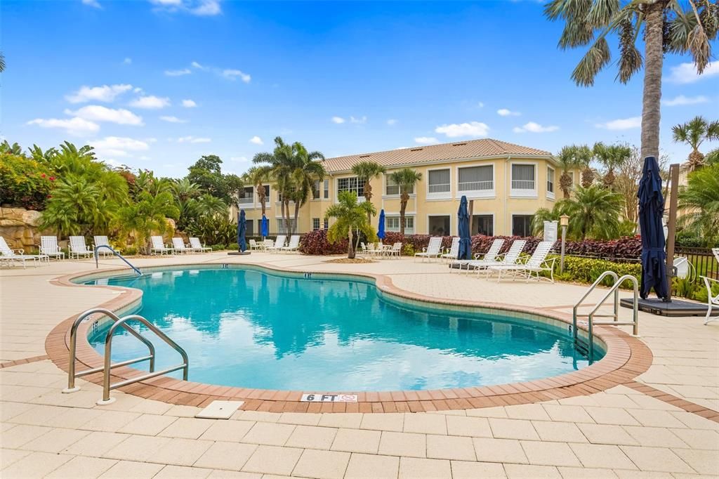 En Venta: $300,000 (2 camas, 2 baños, 1410 Pies cuadrados)