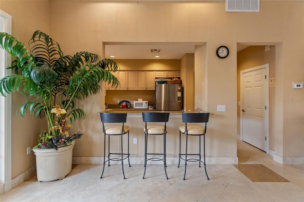 En Venta: $300,000 (2 camas, 2 baños, 1410 Pies cuadrados)