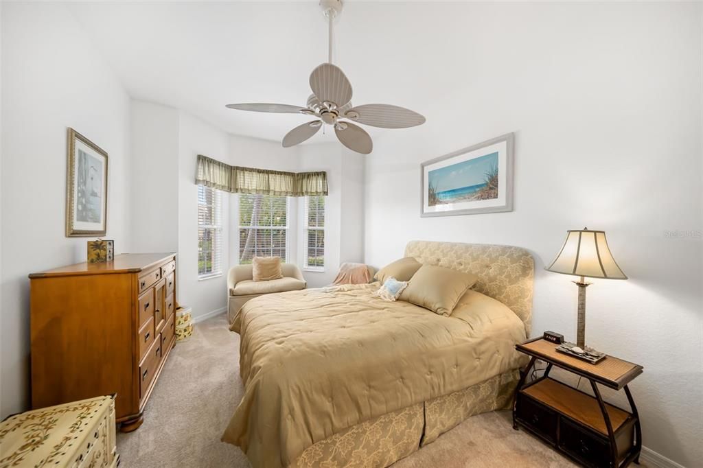 En Venta: $300,000 (2 camas, 2 baños, 1410 Pies cuadrados)