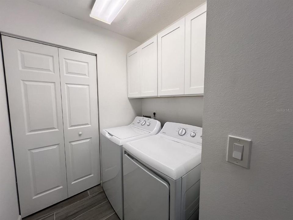For Rent: $1,995 (2 beds, 2 baths, 1127 Square Feet)