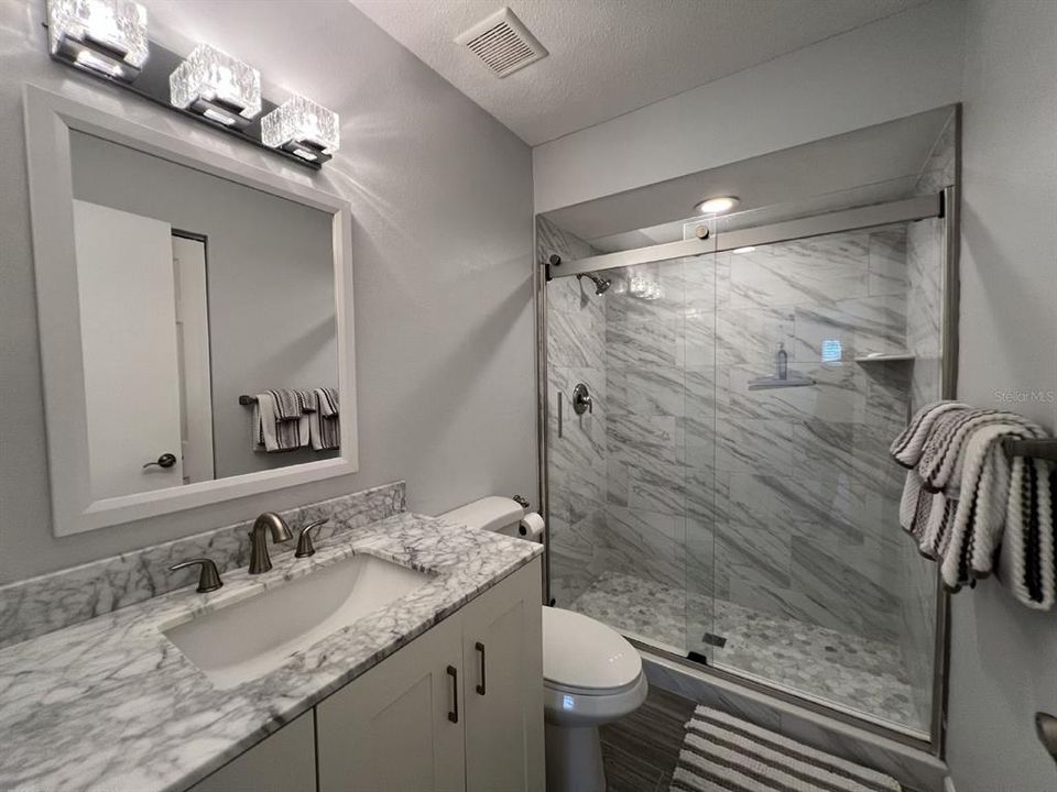 For Rent: $1,995 (2 beds, 2 baths, 1127 Square Feet)