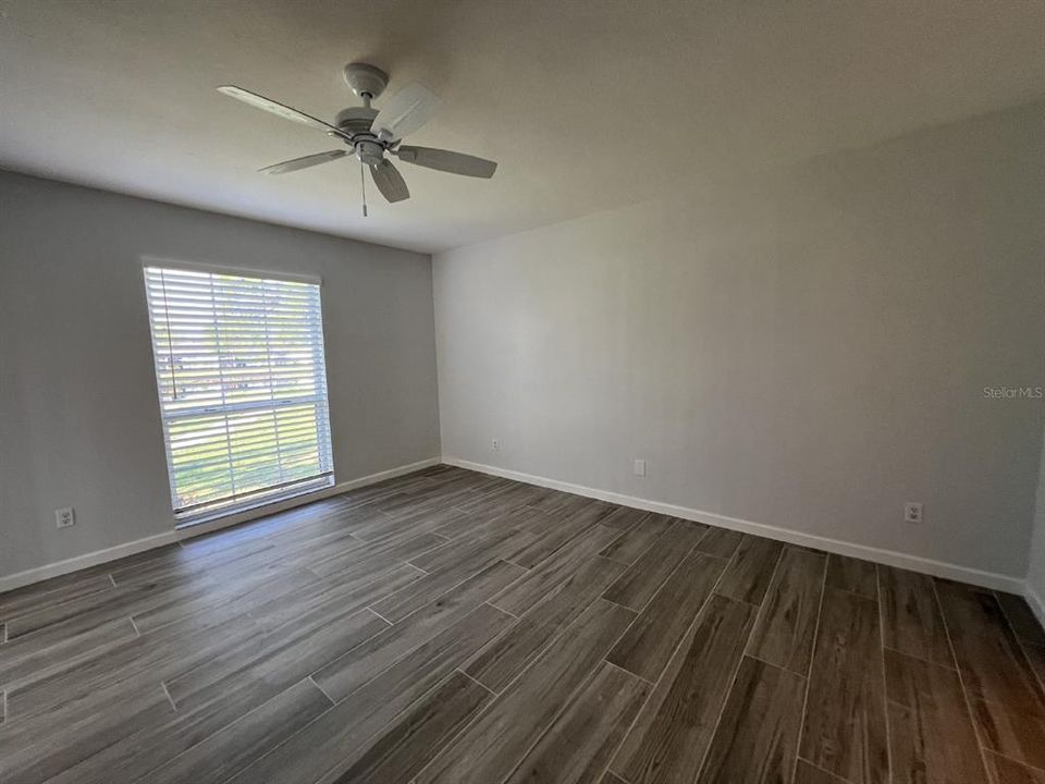 For Rent: $1,995 (2 beds, 2 baths, 1127 Square Feet)