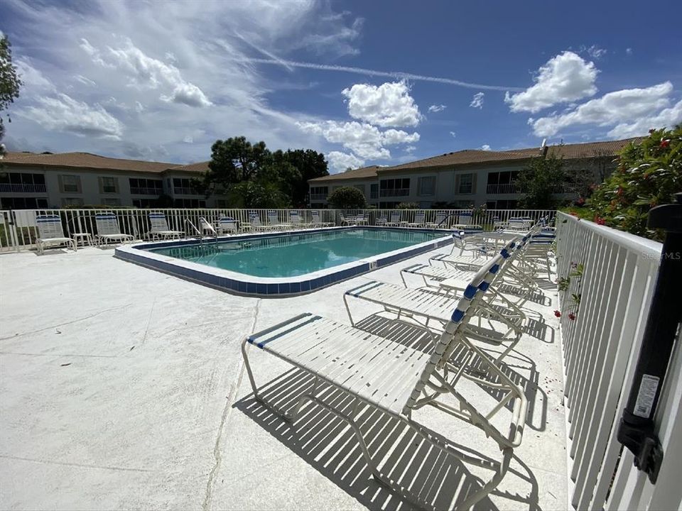 For Rent: $1,995 (2 beds, 2 baths, 1127 Square Feet)