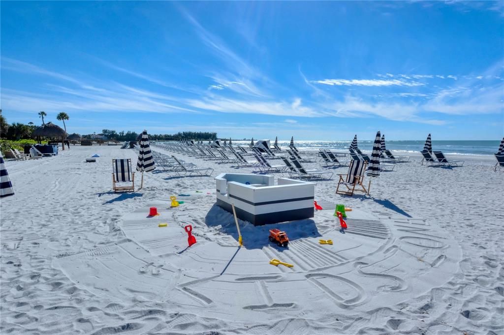 На продажу: $7,999,000 (0.41 acres)