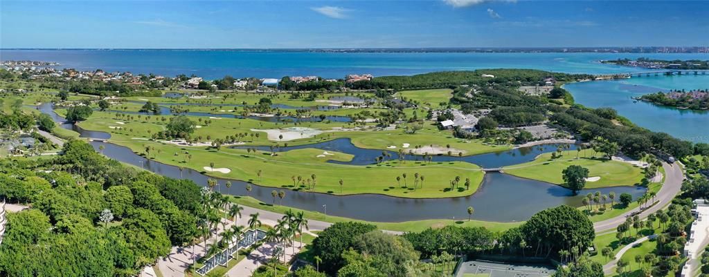 На продажу: $7,999,000 (0.41 acres)