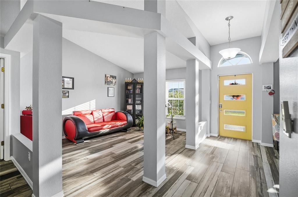 For Sale: $390,000 (4 beds, 2 baths, 2264 Square Feet)