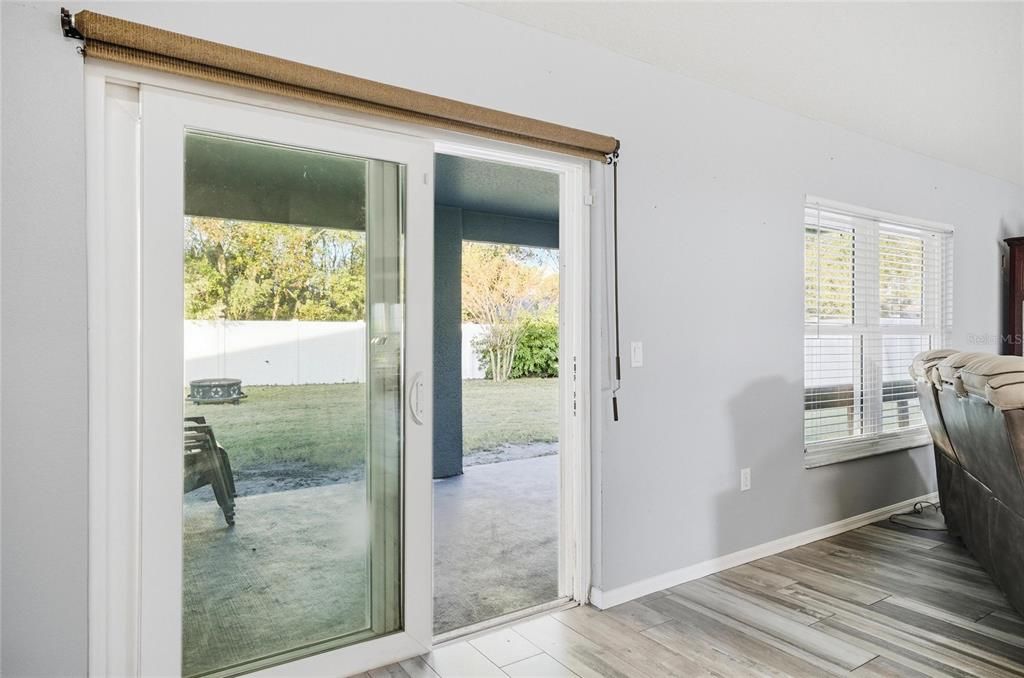 For Sale: $390,000 (4 beds, 2 baths, 2264 Square Feet)