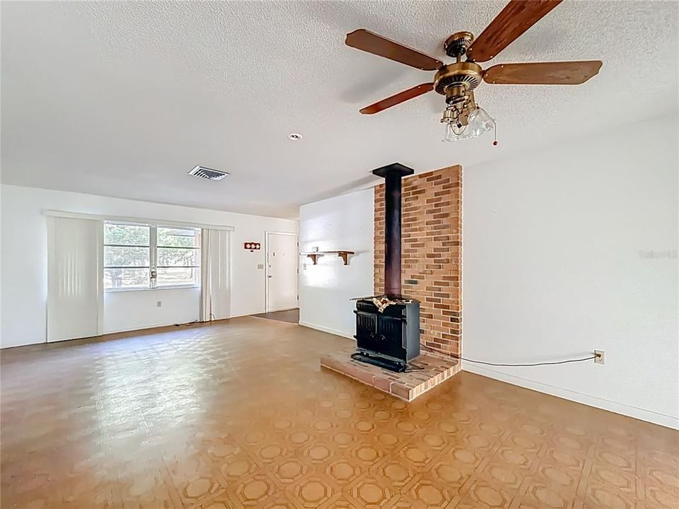 待售: $289,000 (3 贝兹, 2 浴室, 1477 平方英尺)