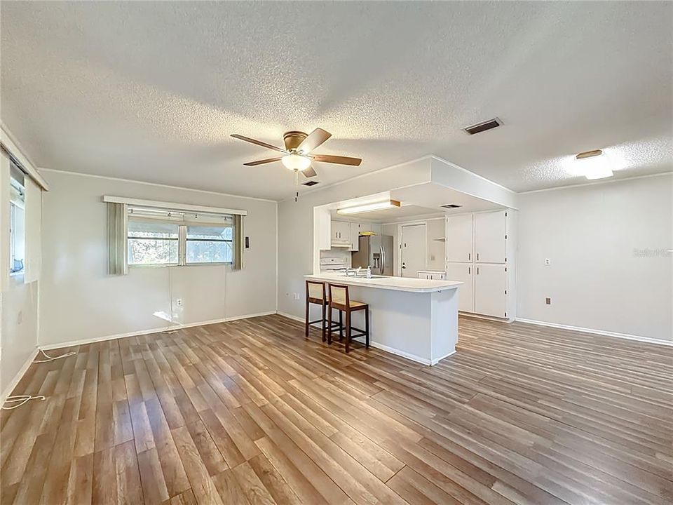 待售: $289,000 (3 贝兹, 2 浴室, 1477 平方英尺)