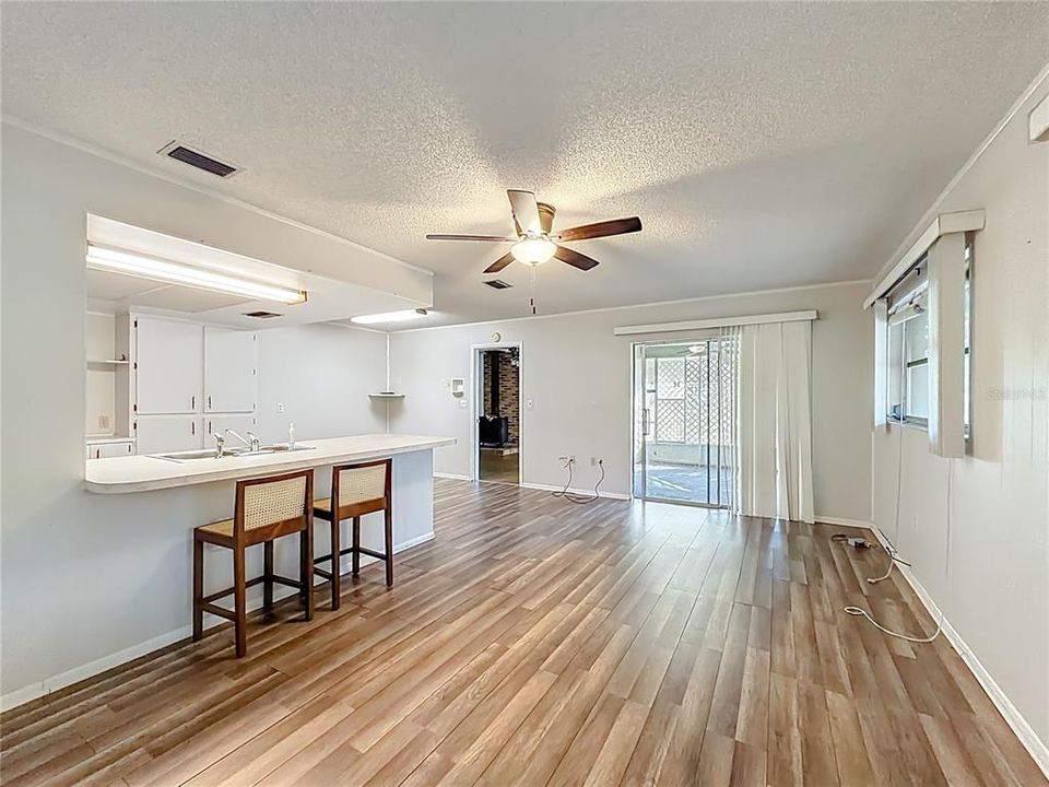 待售: $289,000 (3 贝兹, 2 浴室, 1477 平方英尺)