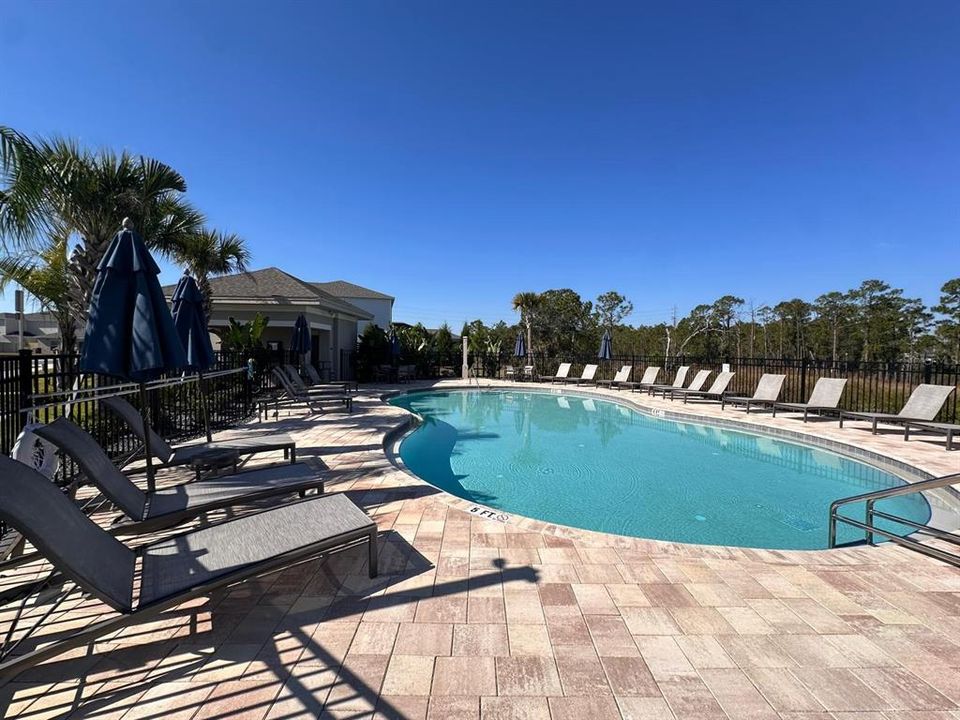 For Rent: $2,050 (3 beds, 2 baths, 1850 Square Feet)