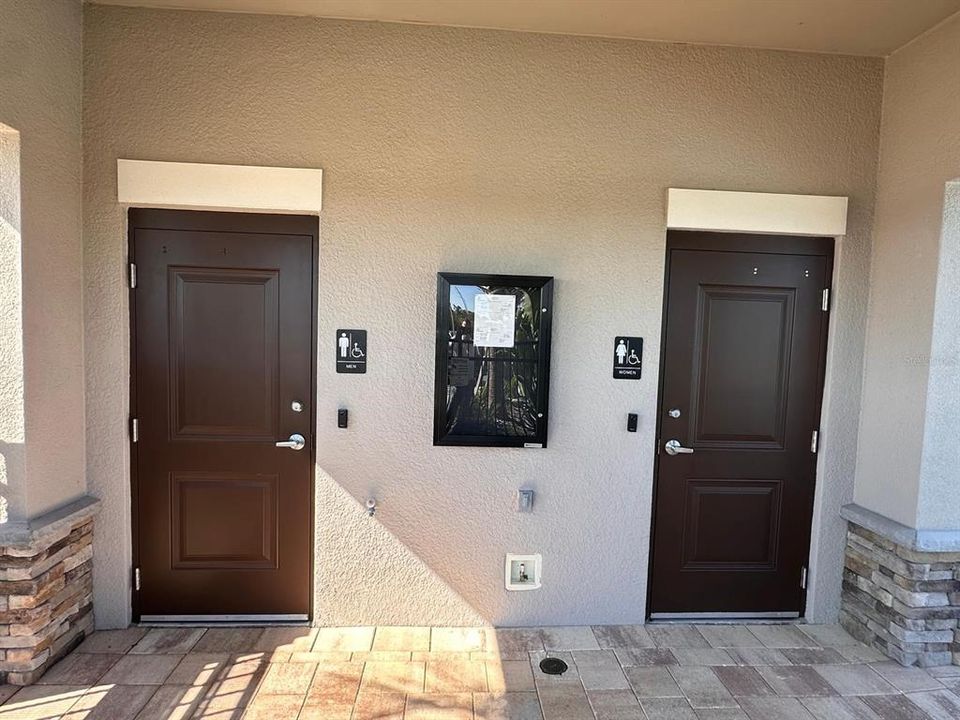 For Rent: $2,050 (3 beds, 2 baths, 1850 Square Feet)