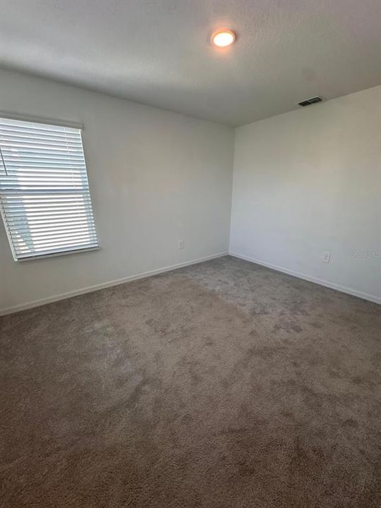 For Rent: $2,050 (3 beds, 2 baths, 1850 Square Feet)