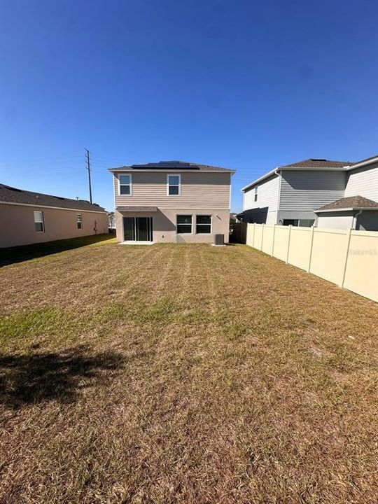 For Rent: $2,050 (3 beds, 2 baths, 1850 Square Feet)