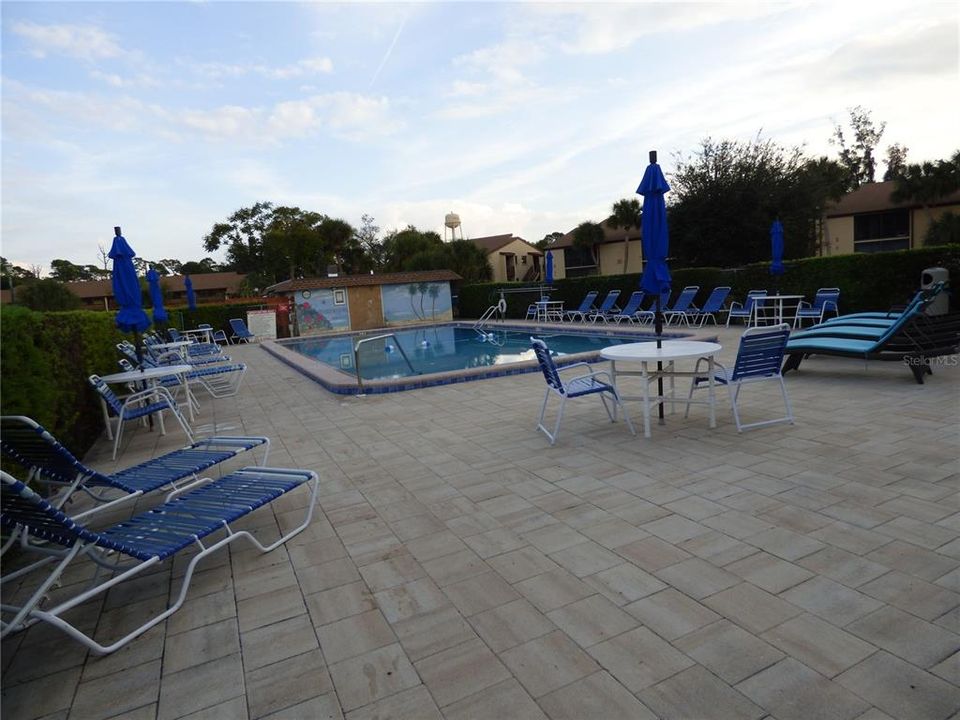 待售: $185,000 (2 贝兹, 2 浴室, 1013 平方英尺)