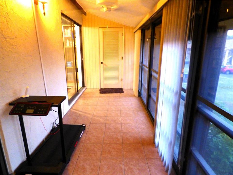 待售: $185,000 (2 贝兹, 2 浴室, 1013 平方英尺)