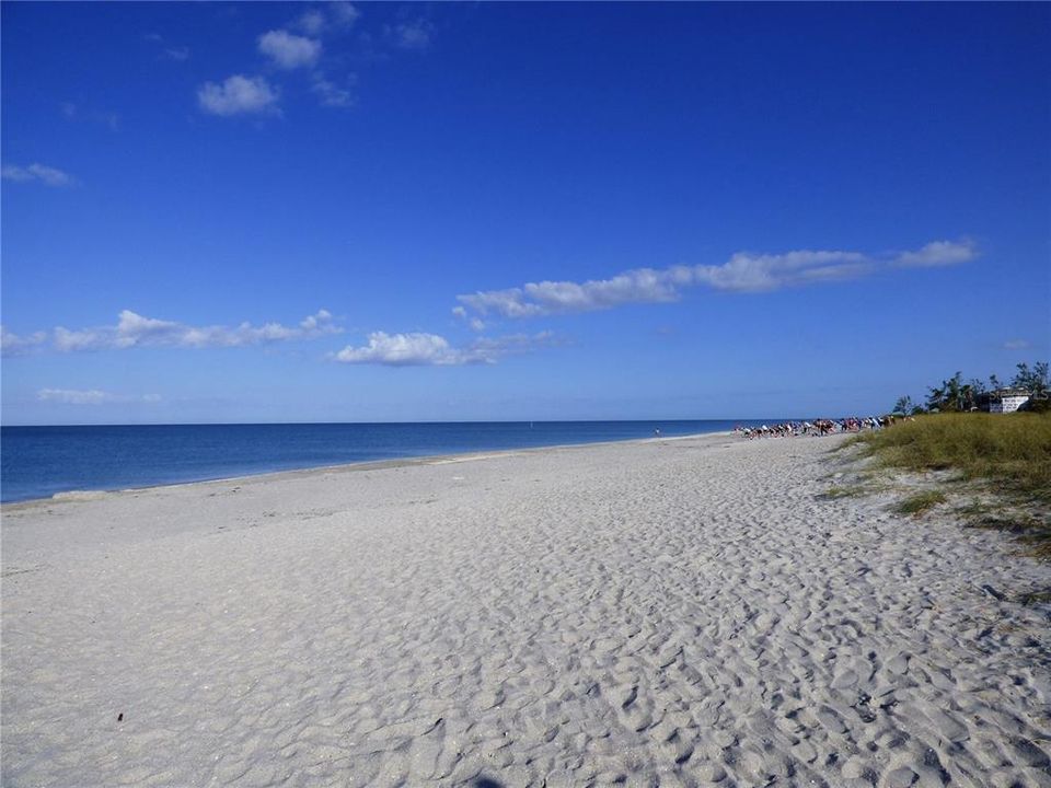 待售: $185,000 (2 贝兹, 2 浴室, 1013 平方英尺)