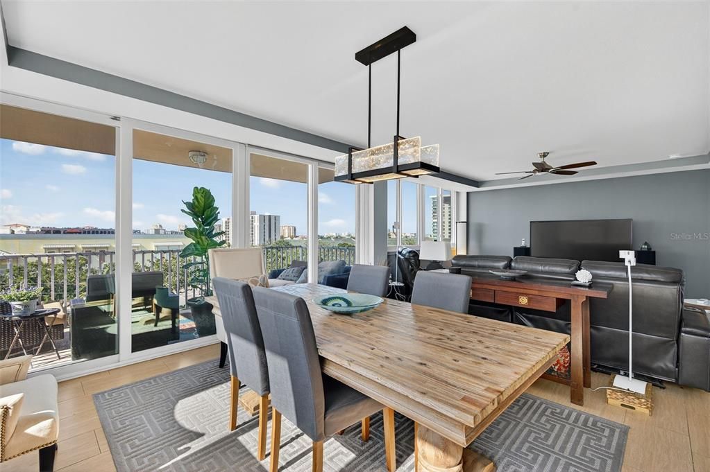 For Sale: $550,000 (2 beds, 2 baths, 1370 Square Feet)